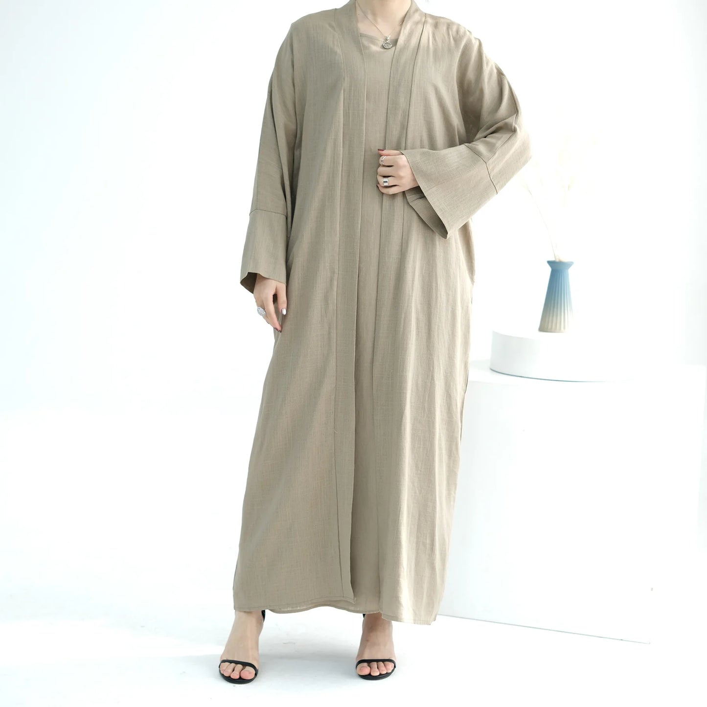 Ensemble 2 pièces en lin pour femmes musulmanes: collection 2024