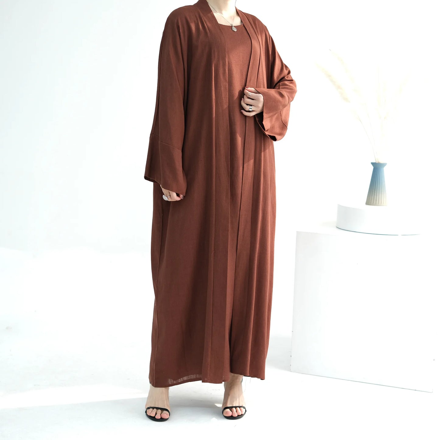 Ensemble 2 pièces en lin pour femmes musulmanes: collection 2024