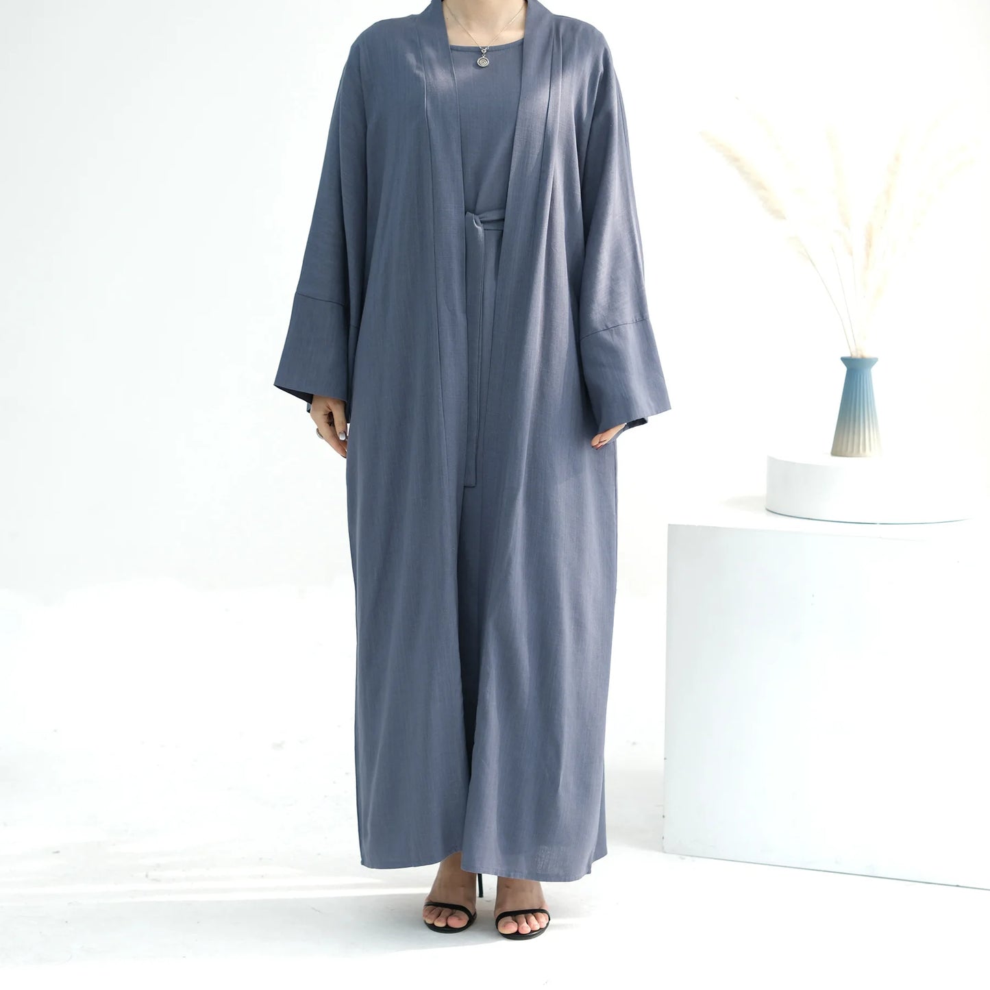 Ensemble 2 pièces en lin pour femmes musulmanes: collection 2024