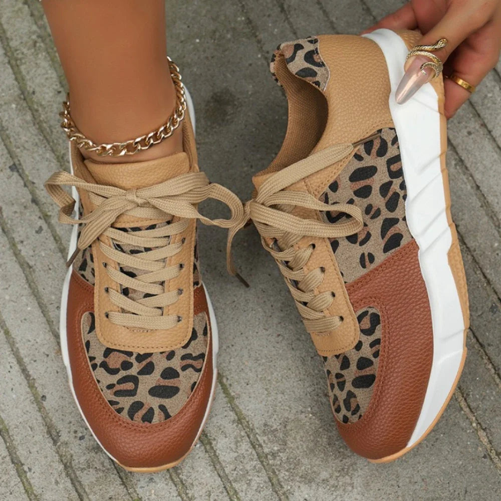 Baskets compensées léopard femme, chaussures sport tendance