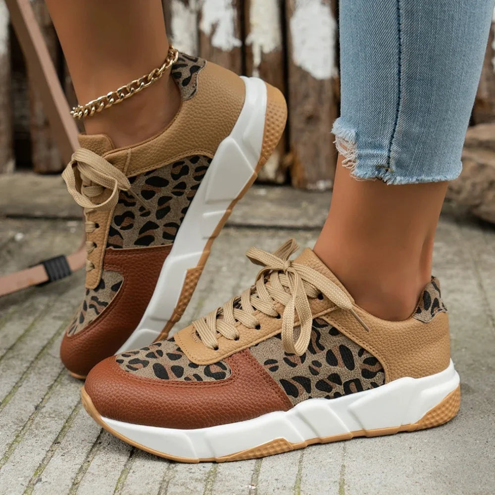 Baskets compensées léopard femme, chaussures sport tendance