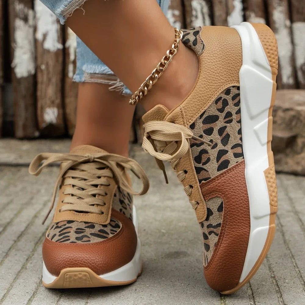 Baskets compensées léopard femme, chaussures sport tendance