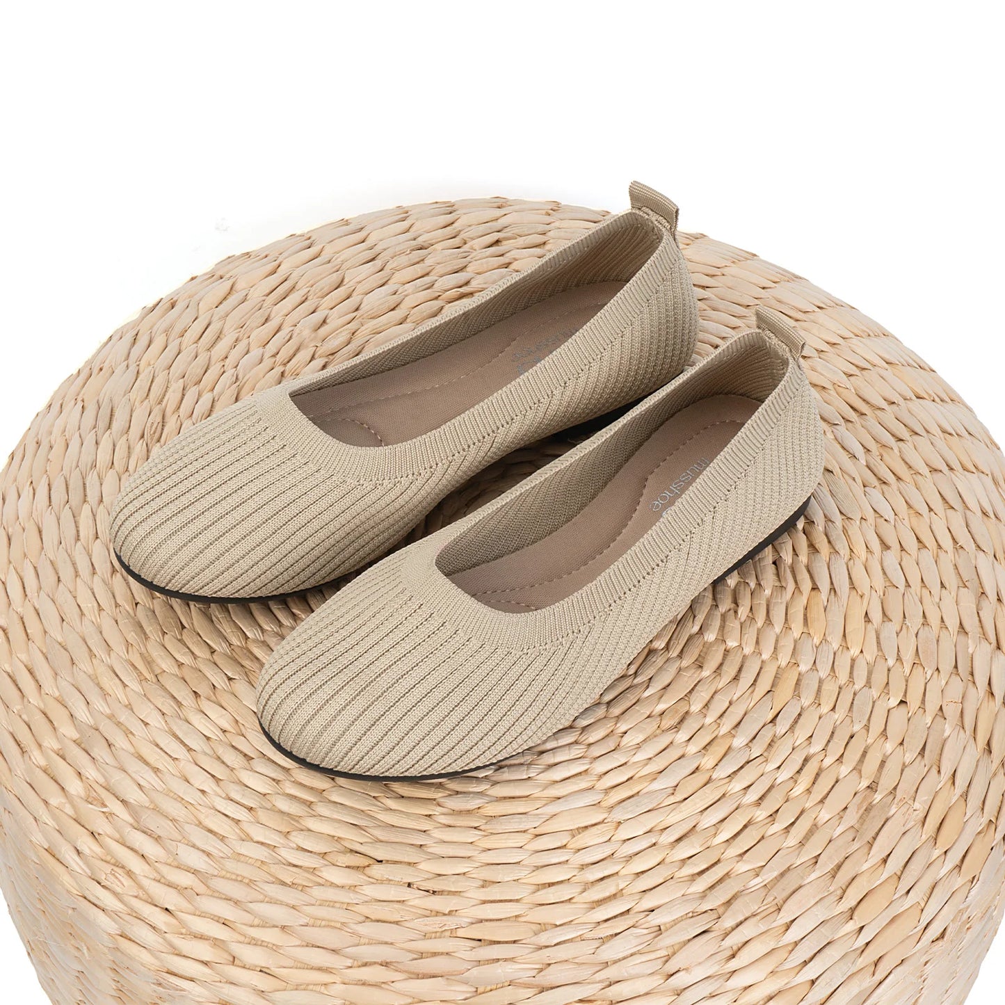 Chaussures plates en maille pour femmes