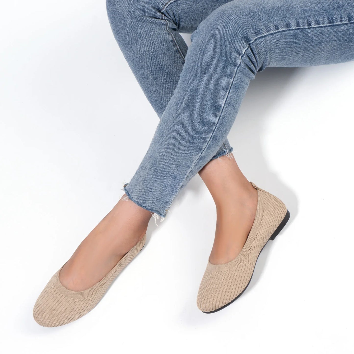 Chaussures plates en maille pour femmes
