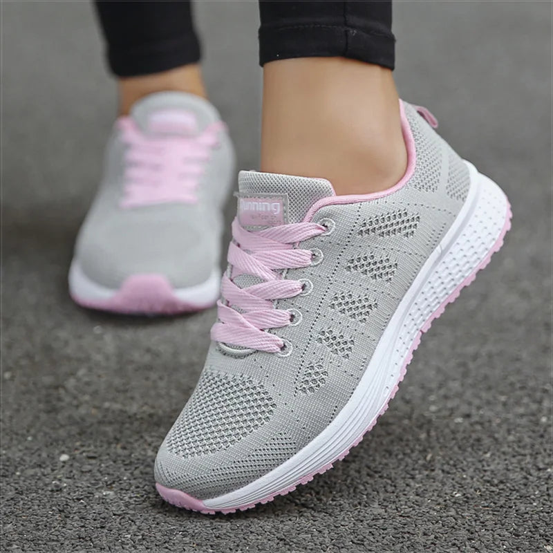 Baskets blanches en maille pour femmes - Confort & style!