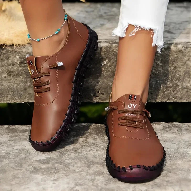 Baskets cuir souple femmes fait main mode été 2023