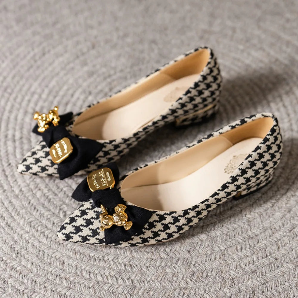 Chaussures femmes été : nouvelle collection décontractée, talon bas.