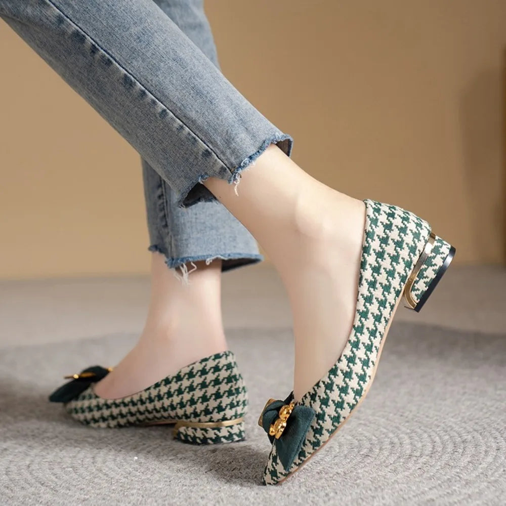 Chaussures femmes été : nouvelle collection décontractée, talon bas.