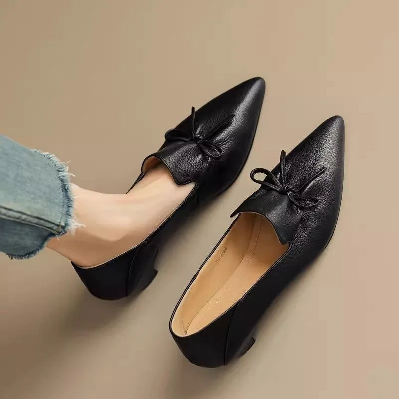 Escarpins rétro en cuir noir pour femmes: élégance au bureau