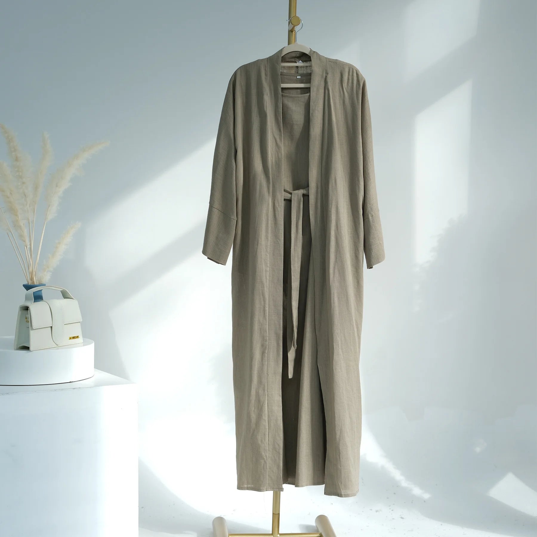 Ensemble 2 pièces en lin pour femmes musulmanes: collection 2024