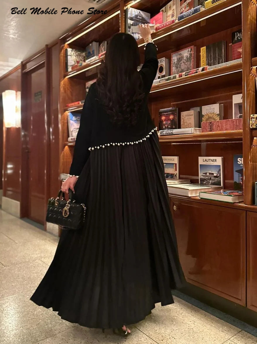 Abayas avec perles et robes longues pour femmes