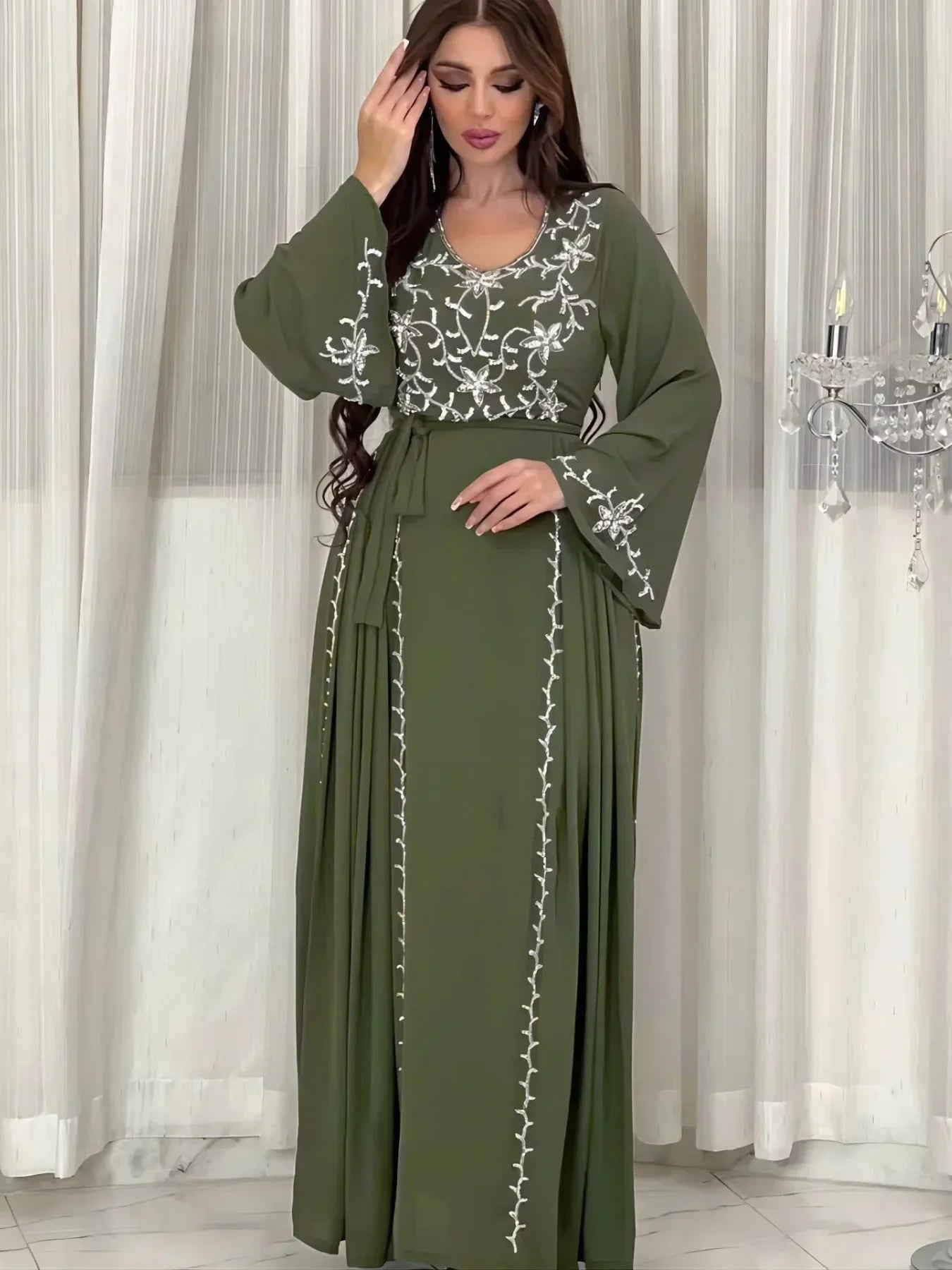 Robe longue arabé brodée pour Ramadan et soirées