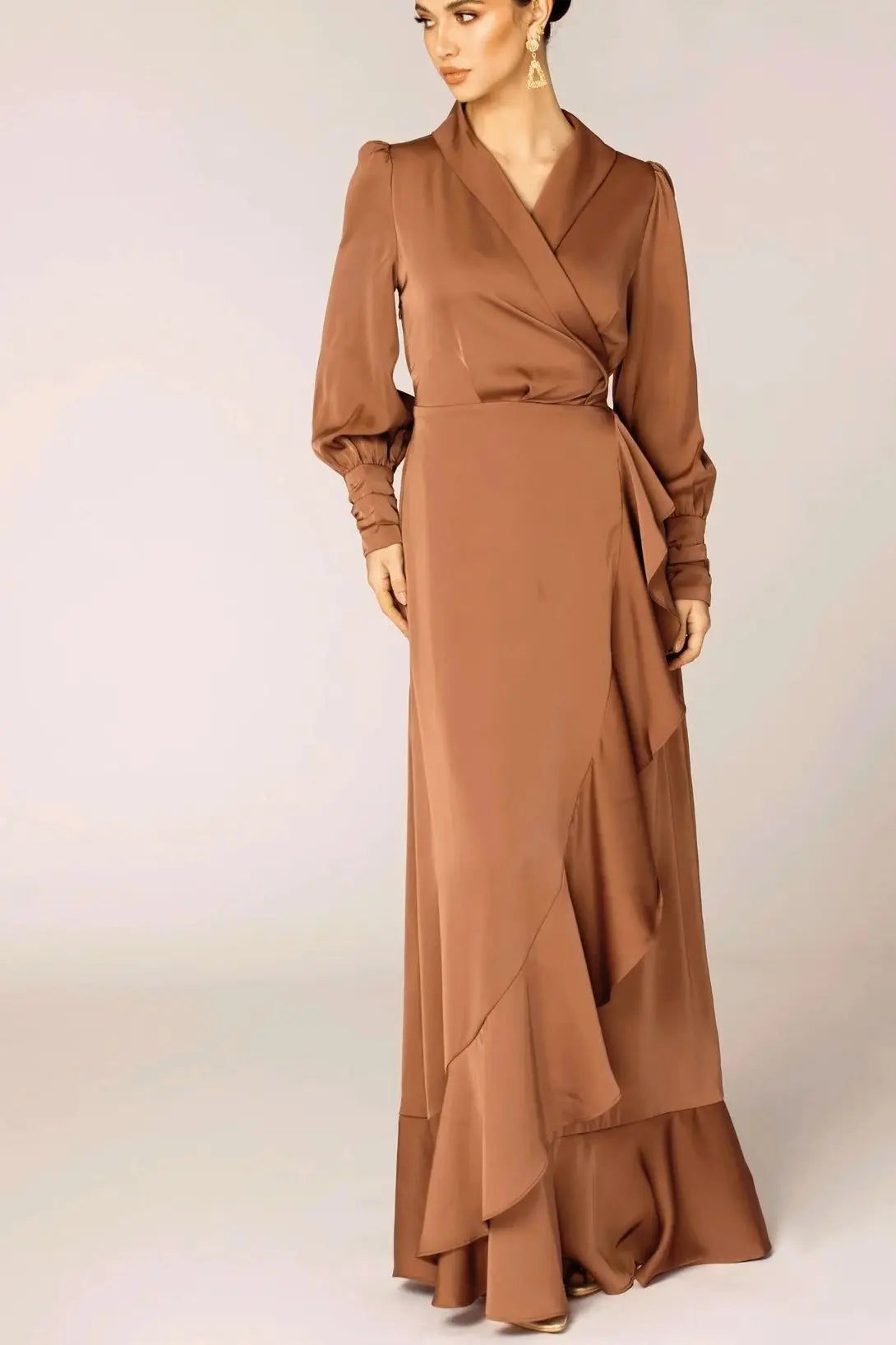 Abaya en satin à volants pour femme : robe ronde ceinturée