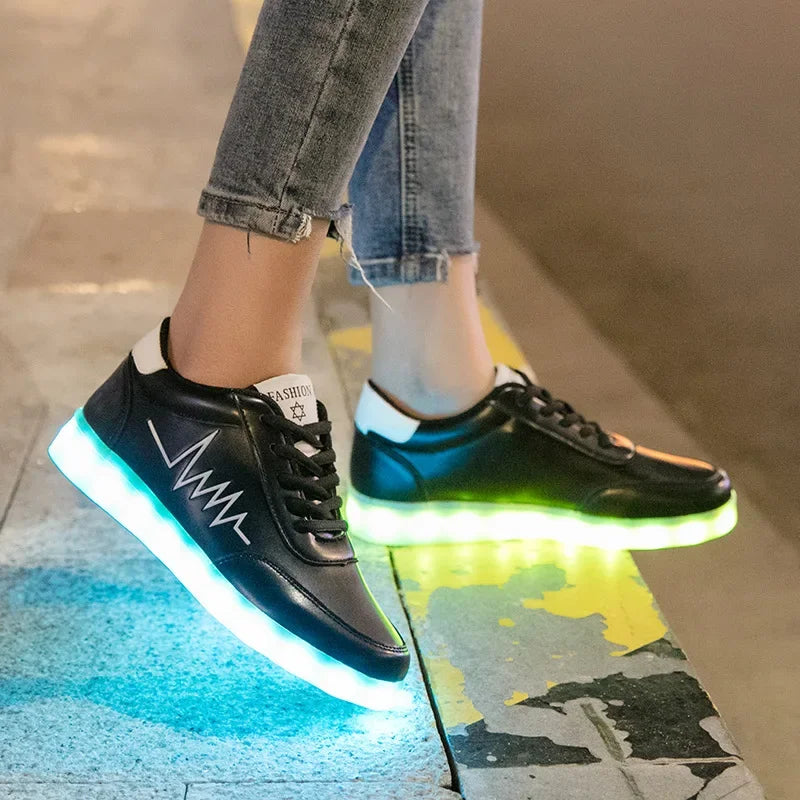 Chaussures LED tendance pour couple: baskets lumineuses rechargeables
