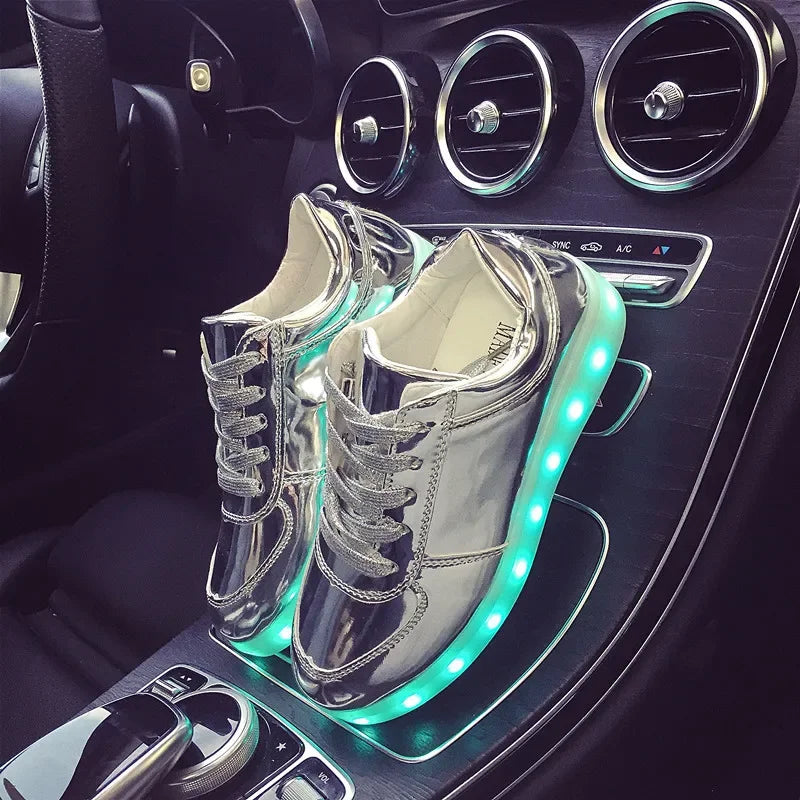 Chaussures LED tendance pour couple: baskets lumineuses rechargeables