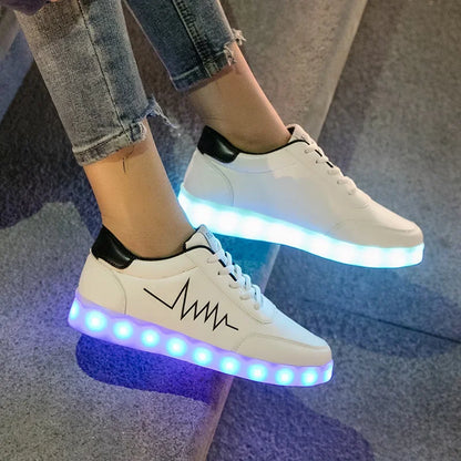 Chaussures LED tendance pour couple: baskets lumineuses rechargeables
