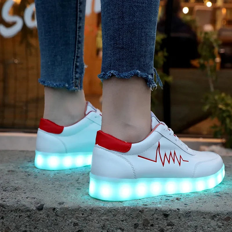 Chaussures LED tendance pour couple: baskets lumineuses rechargeables
