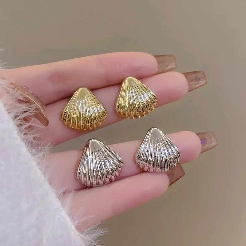Boucles d'oreilles coquillages en métal pour femmes - Design élégant et léger