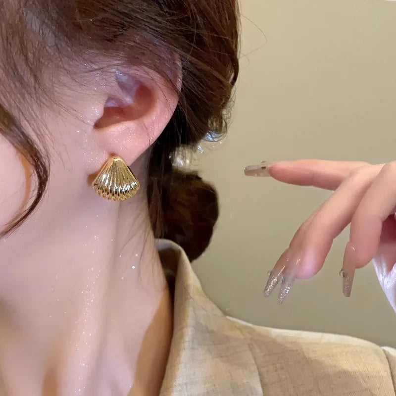 Boucles d'oreilles coquillages en métal pour femmes - Design élégant et léger