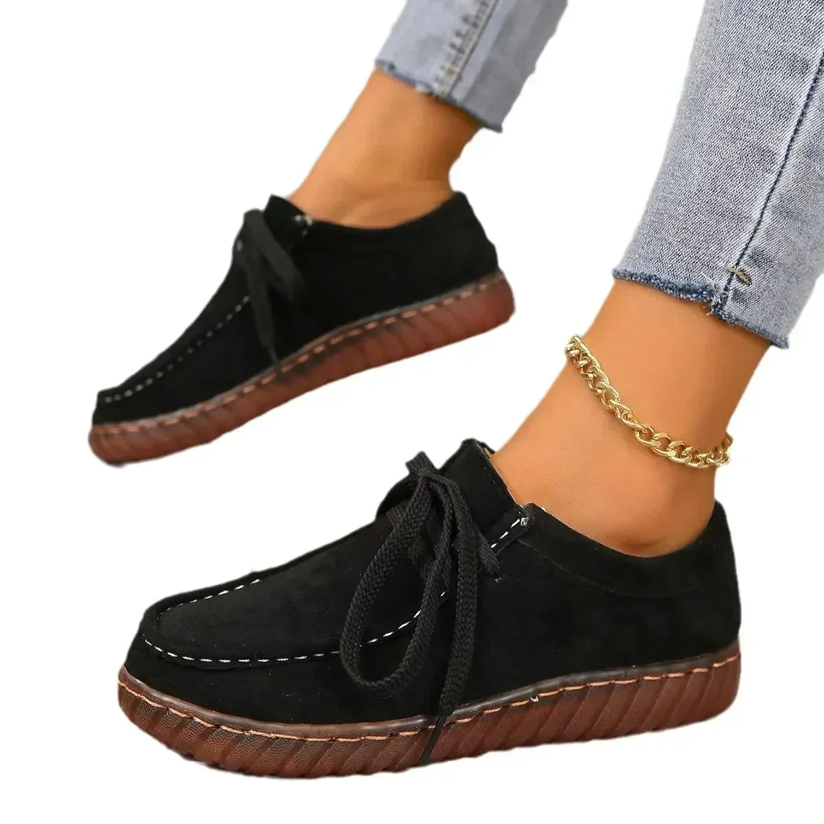 Chaussures plates à lacets pour femmes et baskets décontractées : les essentiels de votre garde-robe