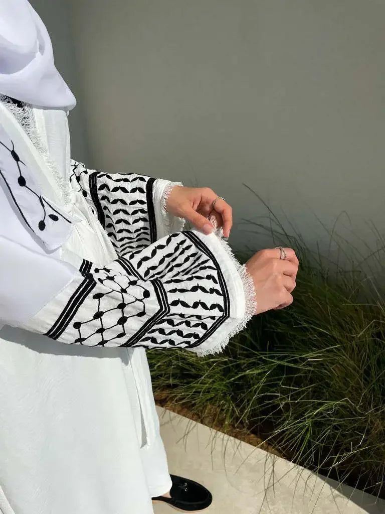 Keffiyeh-Abaya brodé & Kimono luxe: Kaftan palestinien & Dubai pour Ramadan