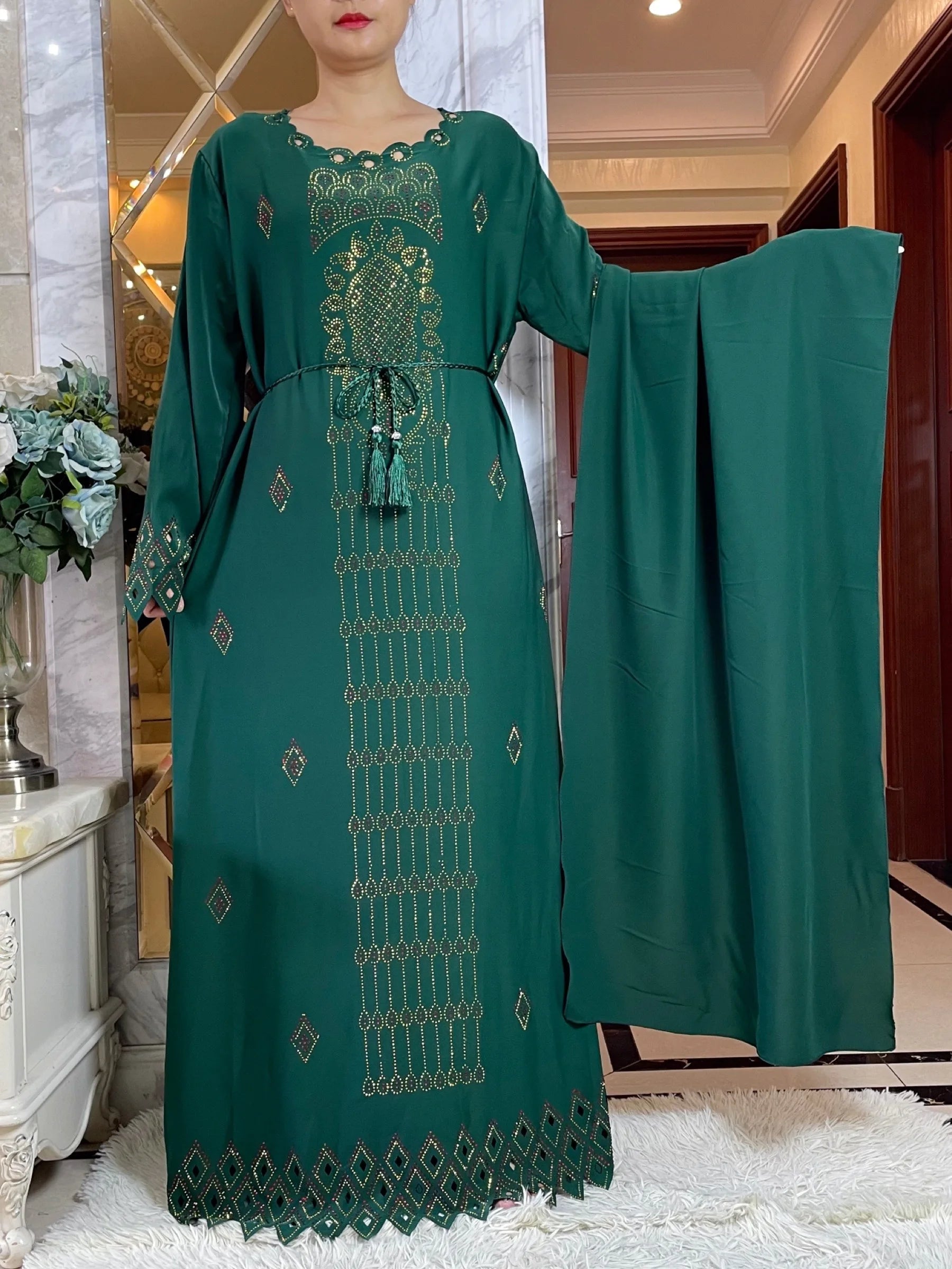 Robe élégante musulmane Dubaï haute qualité